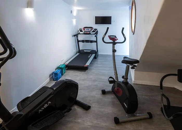 Elite Luxury Oia (Santorini)