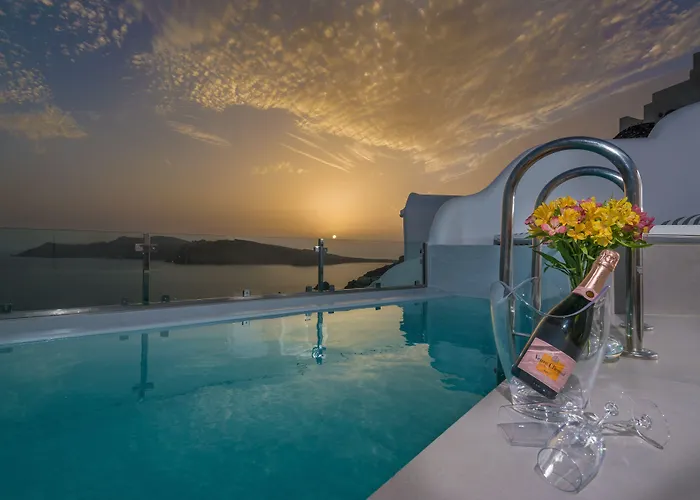 Elite Luxury Oia (Santorini)